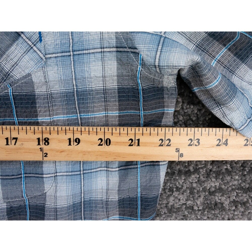 Kuhl Shirt Mens Medium Blue Gray Plaid Seersucker Short Sleeve Gorpcore Outdoor - Picture 7 of 10